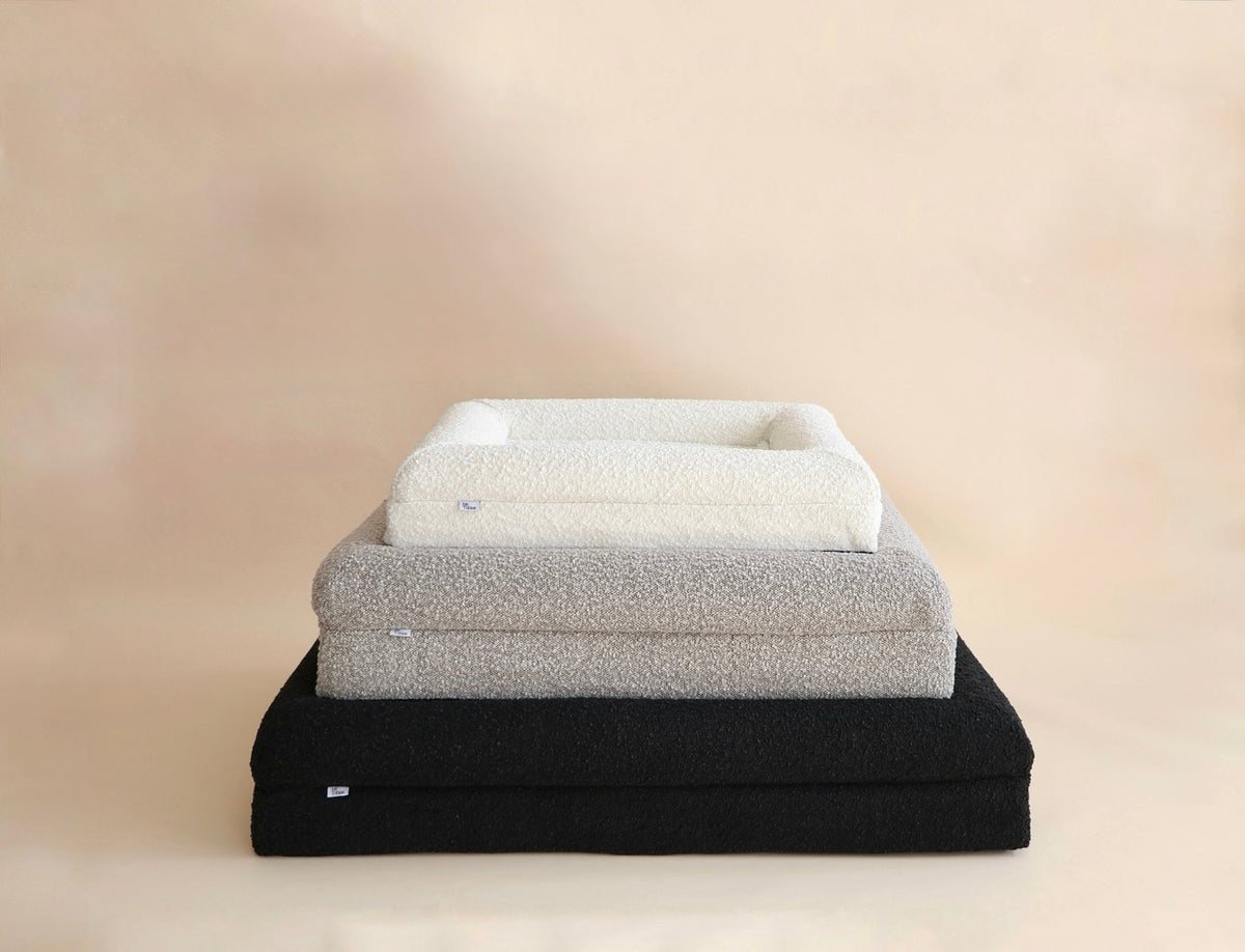 The Chelsea dog bed in all three colourways (Ivory Boucle, Stone Boucle, Onyx Boucle) 